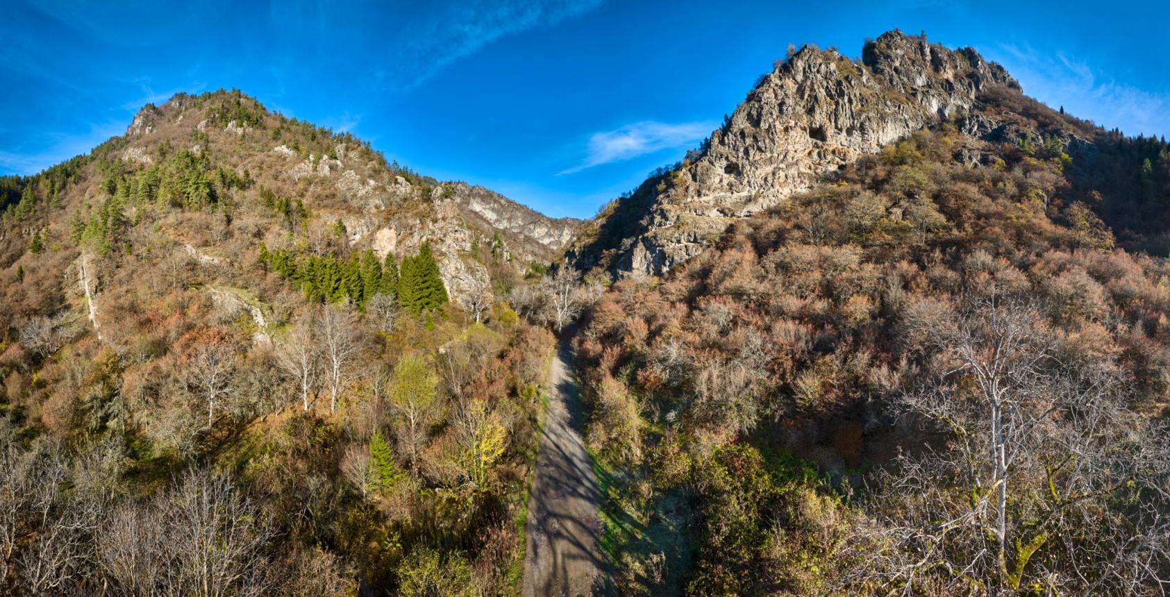 برجومي والطبيعة